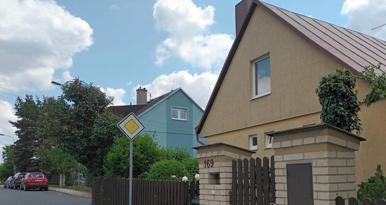 Apartman Alena كارلوفي فاري المظهر الخارجي الصورة